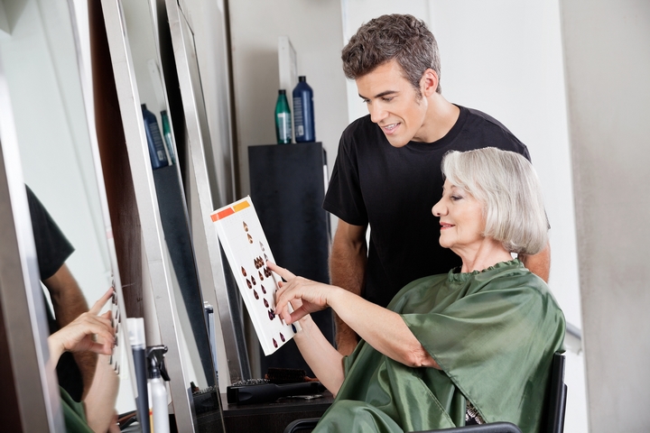 What are five important qualities of a hairdresser?