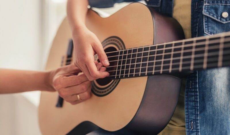 Beginner Musician Tips for Learning Guitar